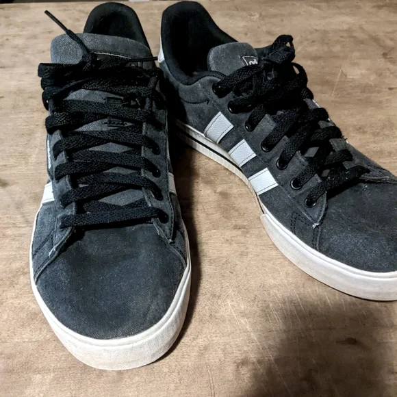 adidas gazelle silver green womens adidas Men's Daily 3.0 Shoes